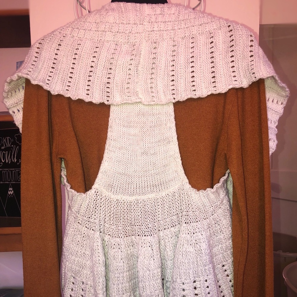 Cardigan - Picture 2 of 4